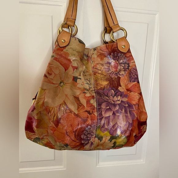 Maurizio Taiuti Handbags - Maurizio Taiuti Italian Leather Floral Bucket Bag Purse